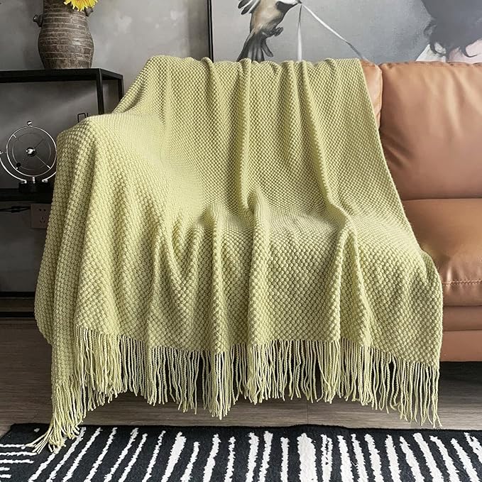 LOMAO Knitted Throw Blanket by LOMAO