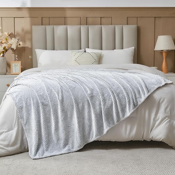 NEWCOSPLAY Super Soft Throw Blanket Frosty Dark Grey Premium Silky Flannel - Image 4