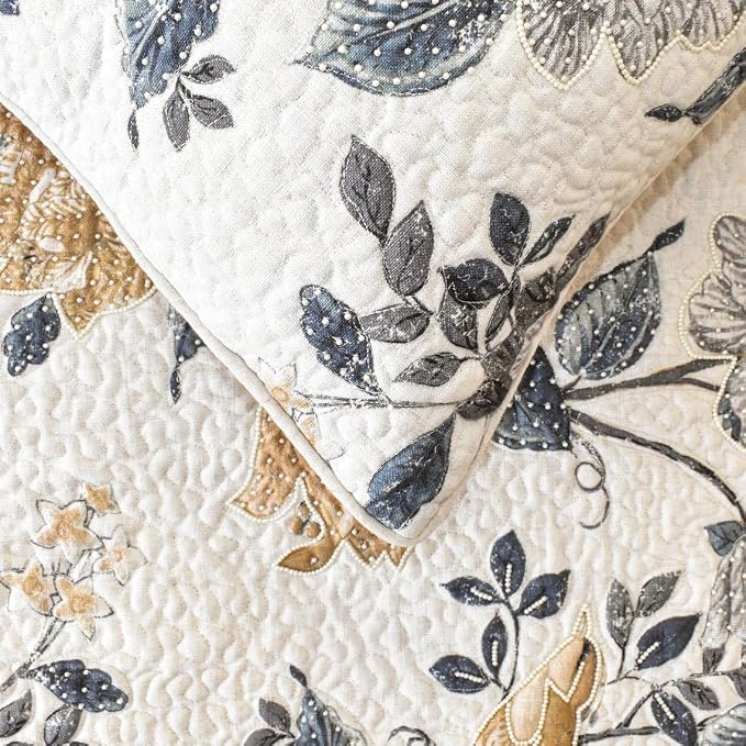The HomeCentric King/Queen/Twin Blue & Ivory Decorative Full 68"x18" Bed Runner - Image 3