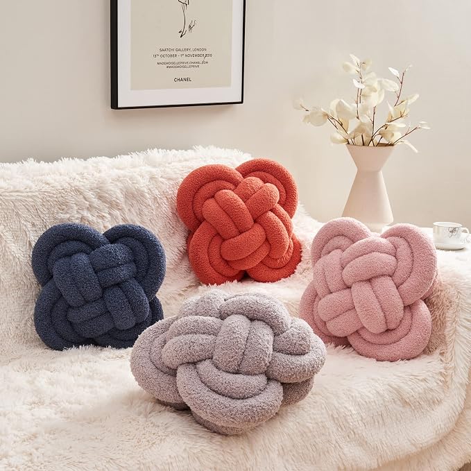 Xiashrk Knot Pillow Ball - Image 2