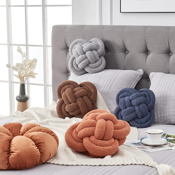 Xiashrk Knot Pillow Ball - Image 5