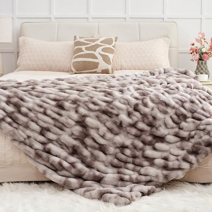 Ultra Soft Luxury Faux Fur Twin Blanket - Image 6