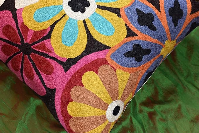 Modern Black Daisy Floral Pillow Cover Accent Flower Traditional Pillowcase - Image 8