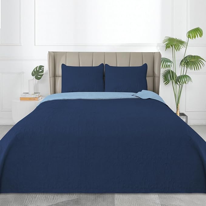 Easy-Going Twin Size Reversible Quilt Set - Image 2