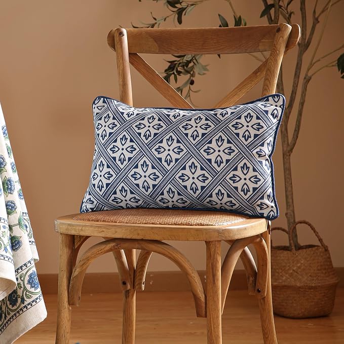 patdrea Designer Throw Pillow Covers, Chinoiserie Blue Elegant Linen - Image 2