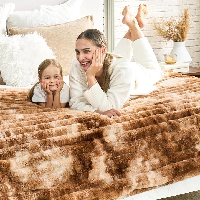 Cozy Bliss Faux Fur Throw Blanket - Image 5