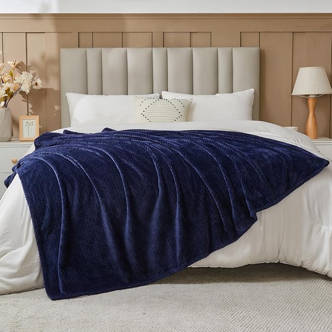 NEWCOSPLAY Super Soft Twin Blanket Dark Navy Premium Silky Flannel Fleece - Image 4