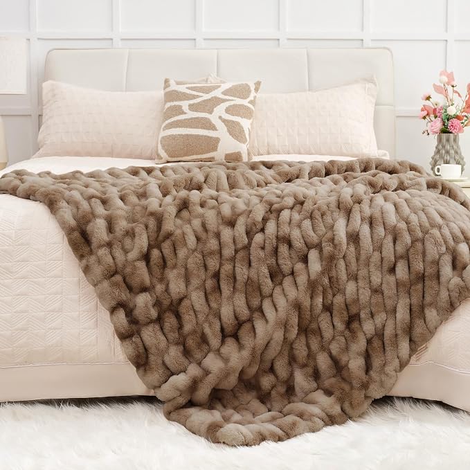 Ultra Soft Luxury Faux Fur Twin Blanket - Image 7
