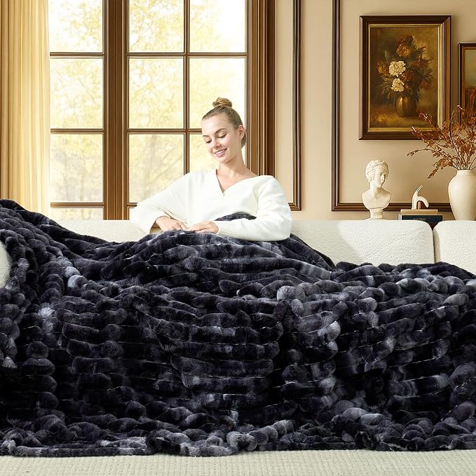 Cozy Bliss Faux Fur Throw Blanket - Image 4