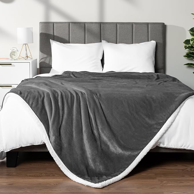 PAVILIA Sherpa Fleece Throw Blanket - Image 4