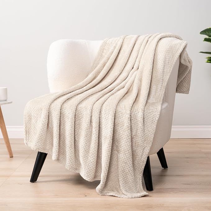 PAVILIA Beige Cream Throw Blanket - Image 5