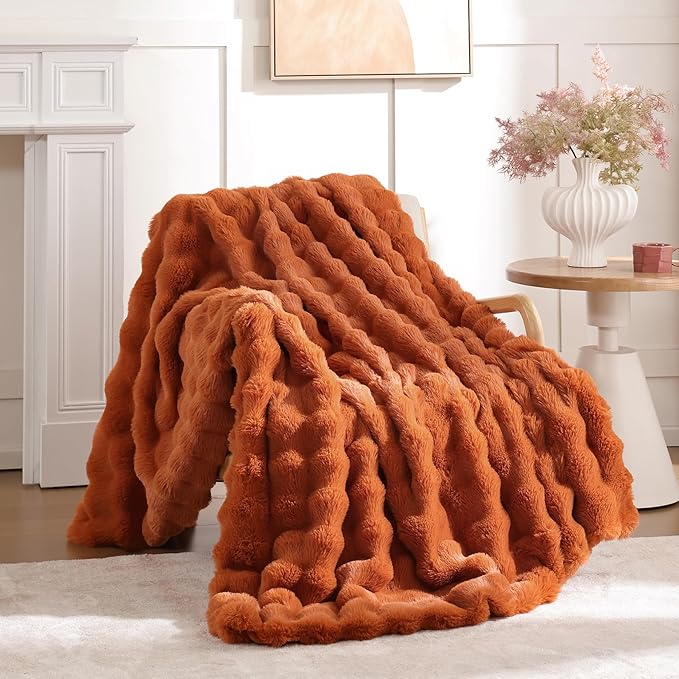 Smoofy Faux Fur Fall Throw Blanket by SMOOFY