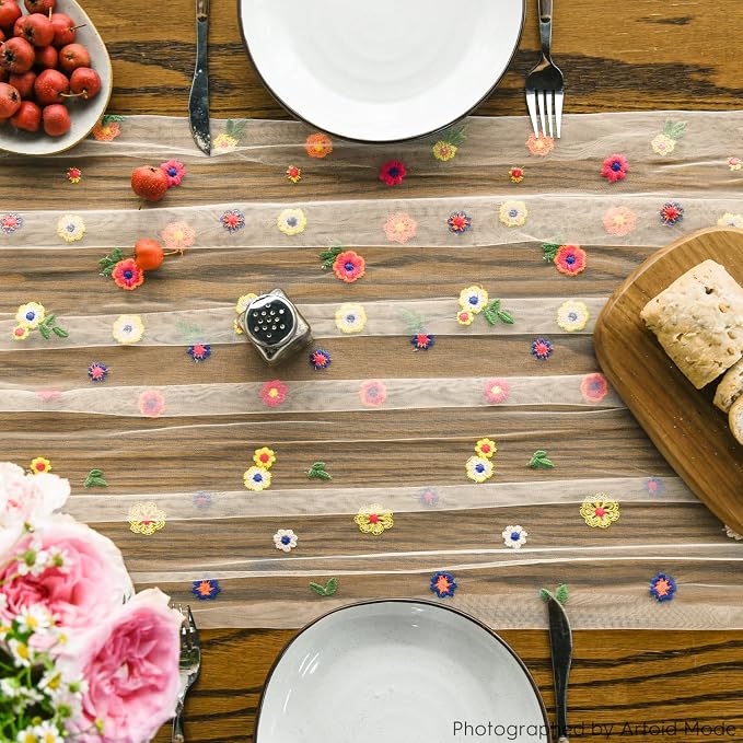 Artoid Mode Champagne Embroidery Daisy Gauze Table Runner 120 Inch 10FT - Image 2