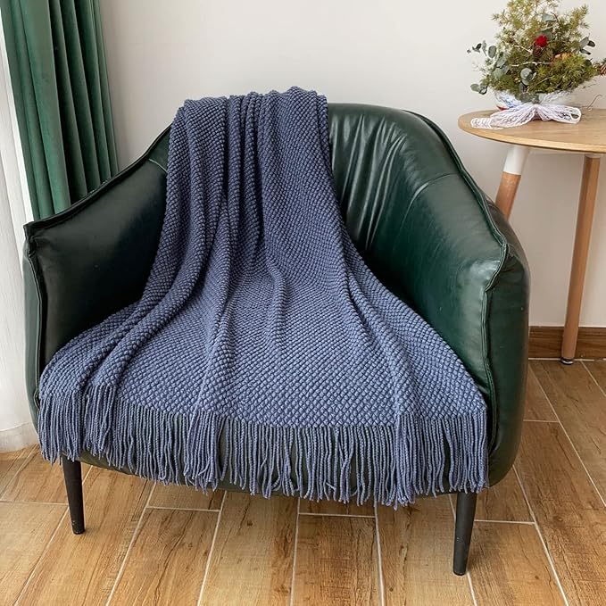 LOMAO Knitted Throw Blanket - Image 7
