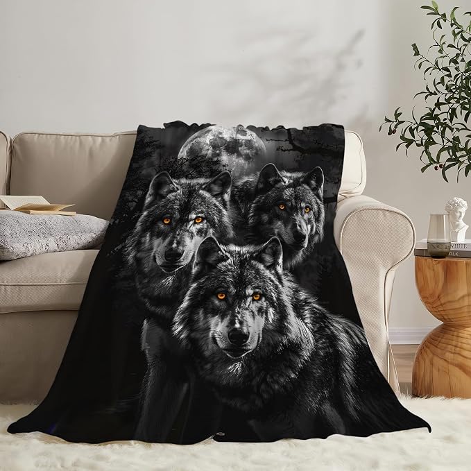 Wolf Throw - Animal Blanket for Girls, Men & Boys - Soft, Cozy Fleece Blanket - Image 7