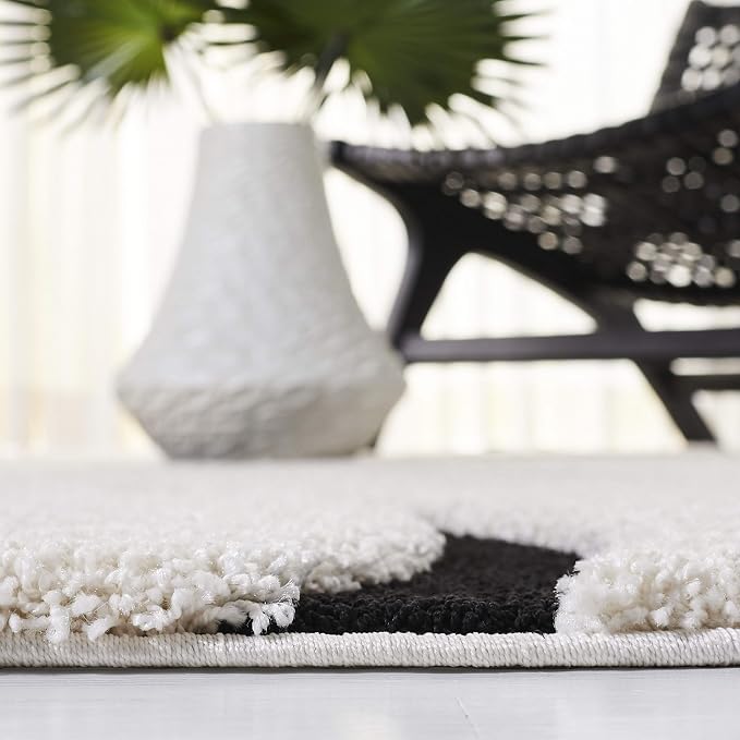 SAFAVIEH Florida Shag Collection Accent Rug - Image 3