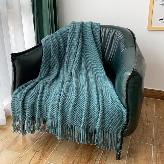 LOMAO Knitted Throw Blanket - Image 5