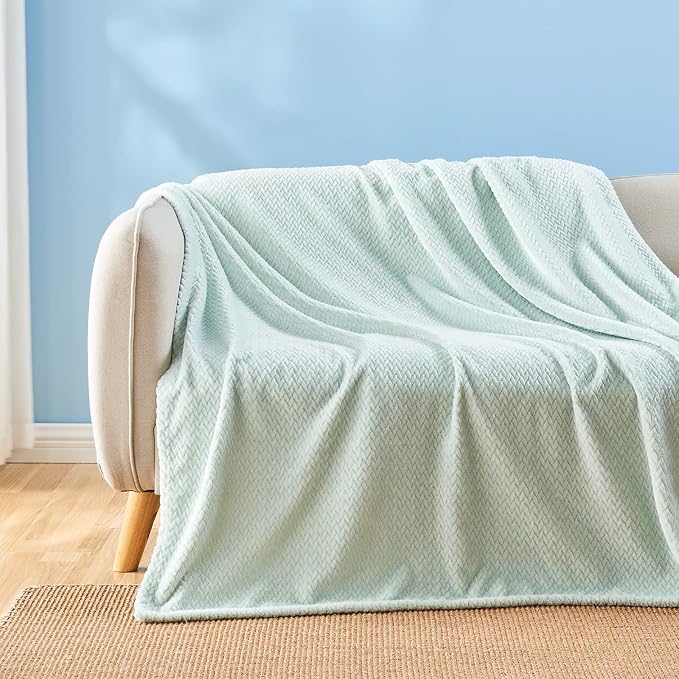 NEWCOSPLAY Super Soft Throw Blanket Mint Premium Silky Flannel Fleece Leaves - Image 4