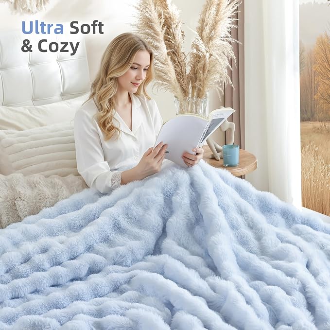 Smoofy Faux Fur Throw Blanket for Couch Rabbit Fleece - Image 4
