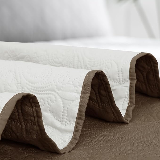 Easy-Going King Size Reversible Quilt Set - Image 6