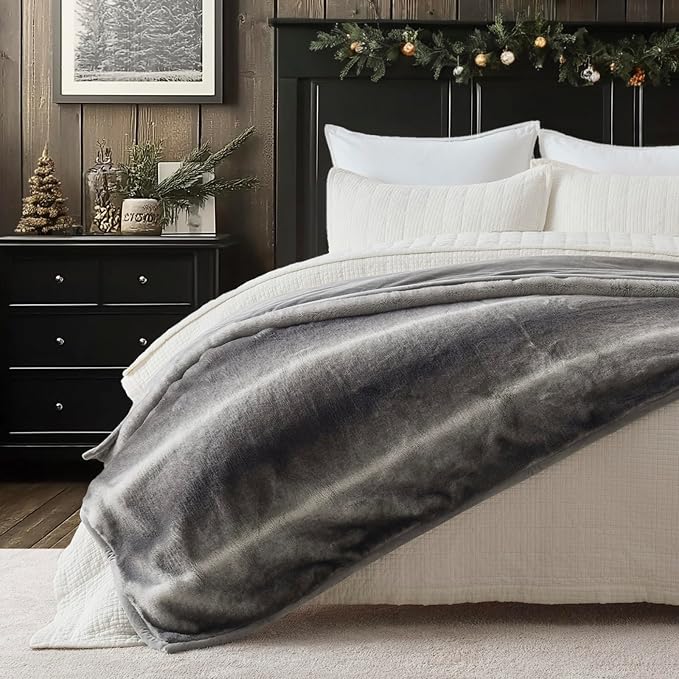 EVERGRACEHOME Ultra Soft Luxury Fluffy Mink Faux Fur Throw Blanket, Thick Warm - Image 6