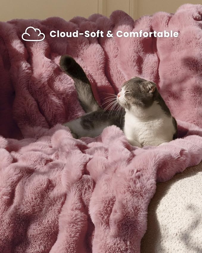 Ultra Soft Cozy Faux Fur Throw Blanket, Fuzzy Plush Thick Bubble Blanket - Image 3