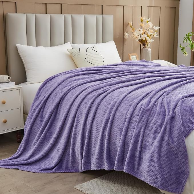 NEWCOSPLAY Super Soft King Blanket Lavender Premium Silky Flannel Fleece Leaves - Image 3