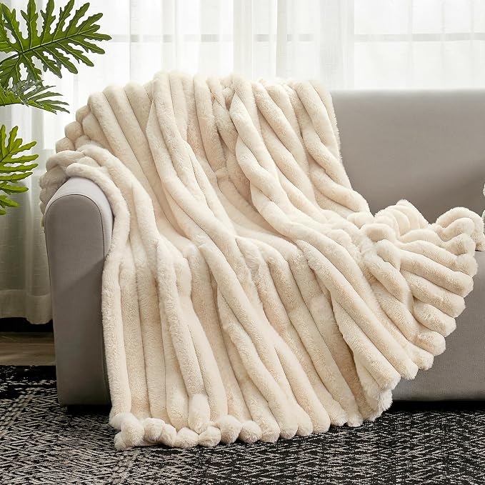 Cozy Bliss Faux Fur Throw Blanket - Image 3