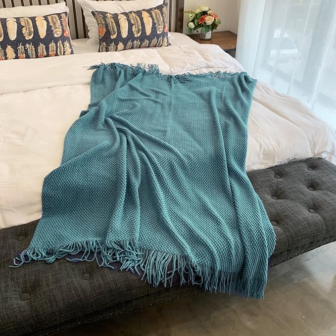 LOMAO Knitted Throw Blanket - Image 7