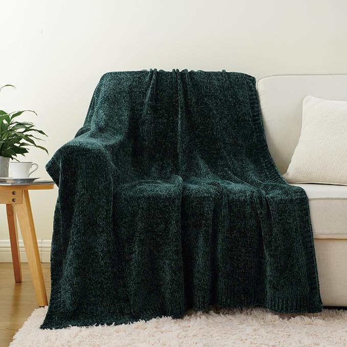BATTILO HOME Christmas Green Throw Blanket - Image 7