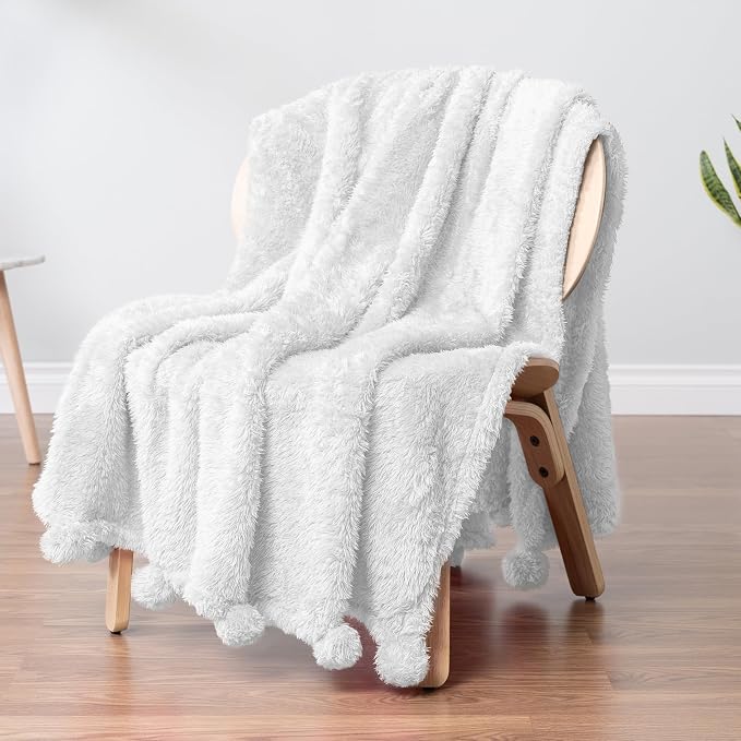 Pavilia White Sherpa Throw Blanket - Image 6