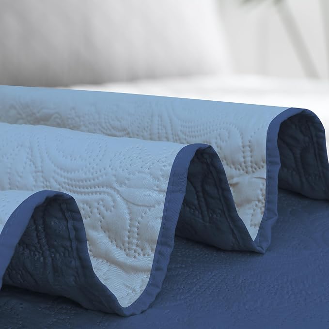 Easy-Going Twin Size Reversible Quilt Set - Image 6