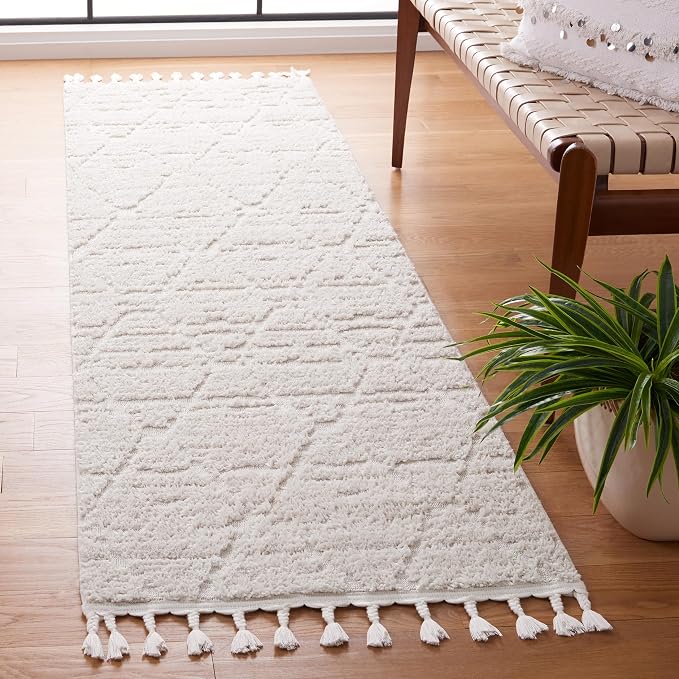 SAFAVIEH Marrakesh Collection Runner Rug by SAFAVIEH