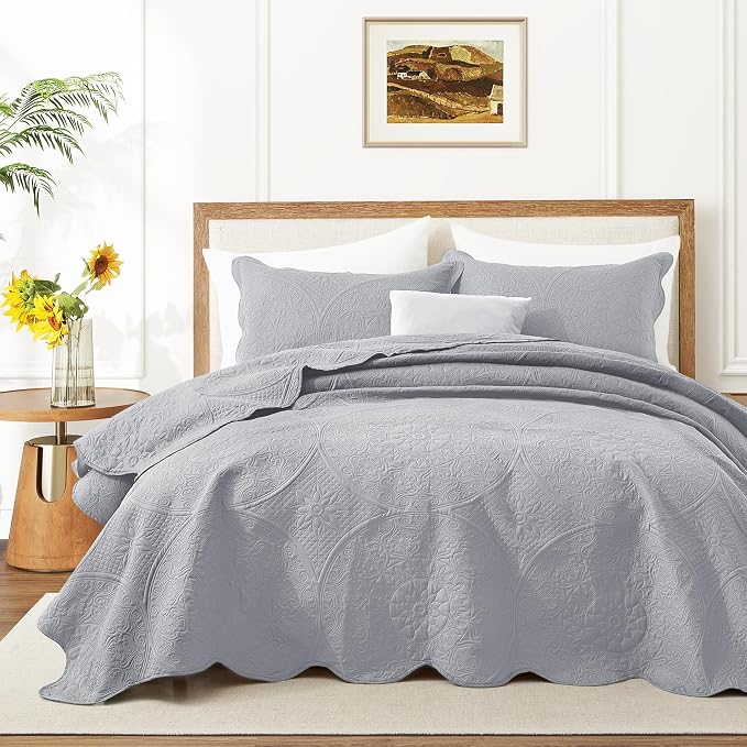 IR Imperial Rooms Twin Quilt Bedding Set Size + 1 Pillow Shams by IRImperialRooms