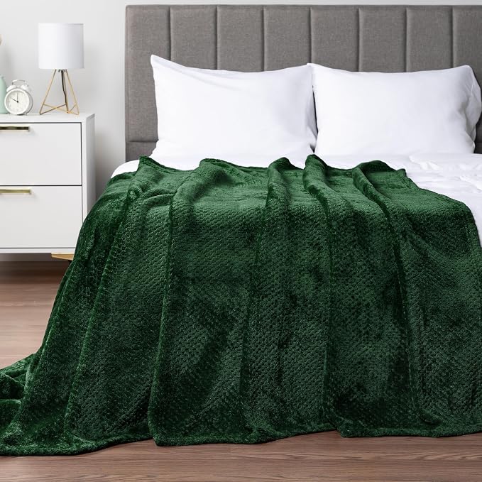 PAVILIA Emerald Green Throw Blanket - Image 2