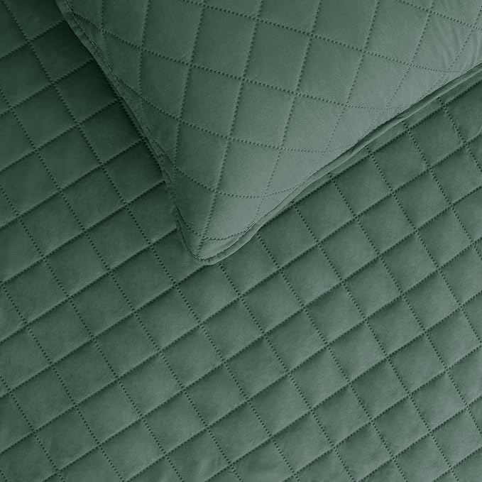 Easy-Going Twin Size Reversible Quilt Set - Image 3