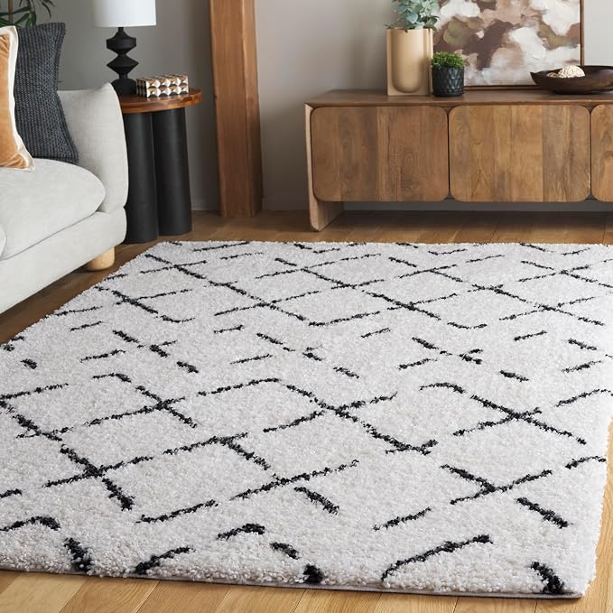 SAFAVIEH Arizona Shag Collection Area Rug by SAFAVIEH