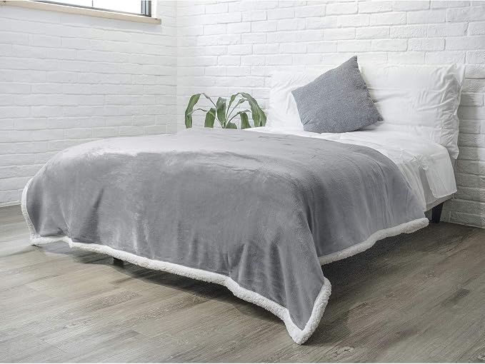 Pavilia Sherpa Fleece Blanket for Bed, King Size, Light Grey, Plush Soft Fuzzy - Image 5