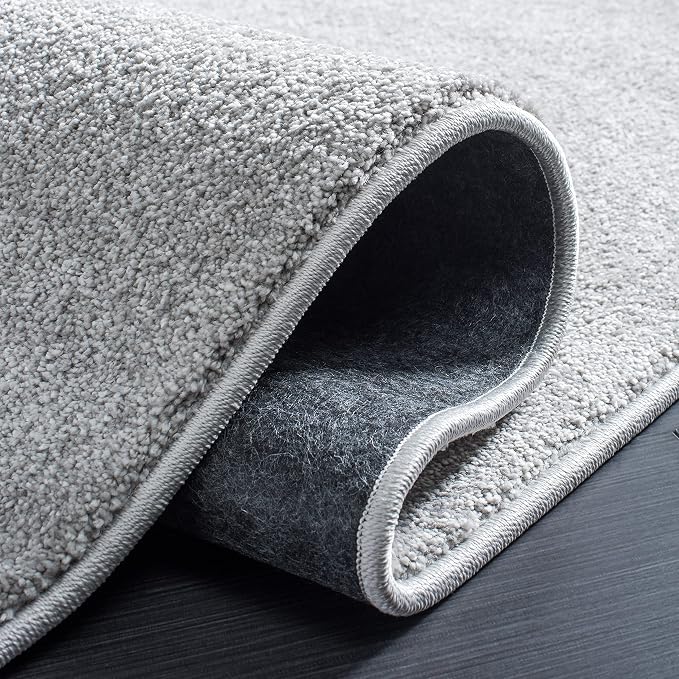 SAFAVIEH Plain and Solid Collection Area Rug - Image 6