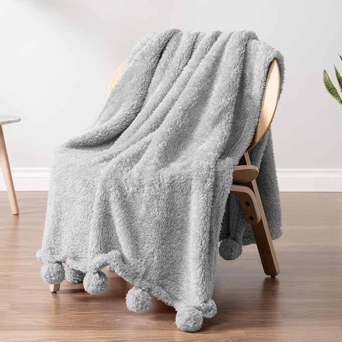 Pavilia Light Grey Sherpa Throw Blanket by PAVILIA