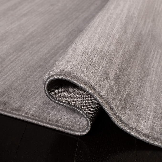 SAFAVIEH Vision Collection Area Rug - Image 4