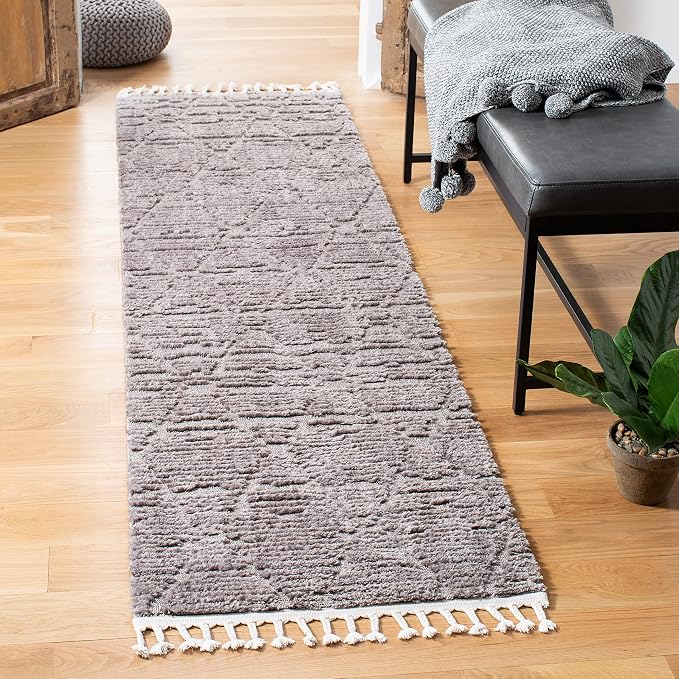 SAFAVIEH Marrakech Collection Area Rug by SAFAVIEH