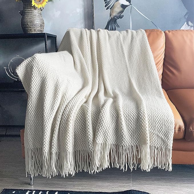 LOMAO Knitted Throw Blanket by LOMAO
