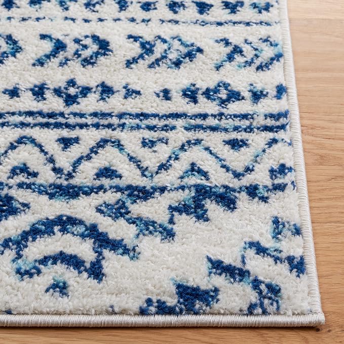 SAFAVIEH Area Rug 6x9 - Image 4