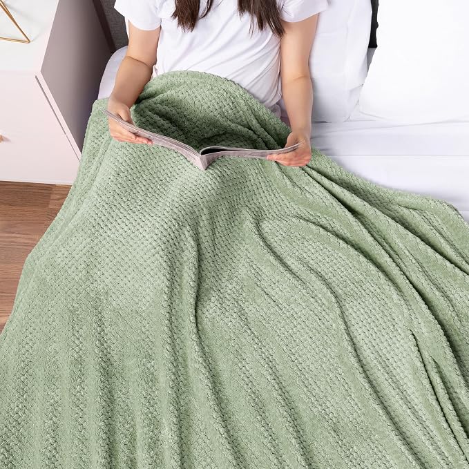 PAVILIA Sage Green Throw Blanket - Image 6