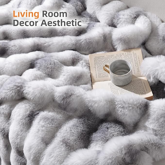 Smoofy Faux Fur Throw Blanket for Couch Rabbit Fleece - Image 6