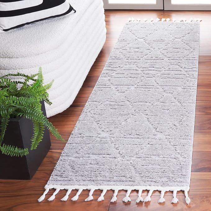 SAFAVIEH Marrakesh Collection Runner Rug by SAFAVIEH