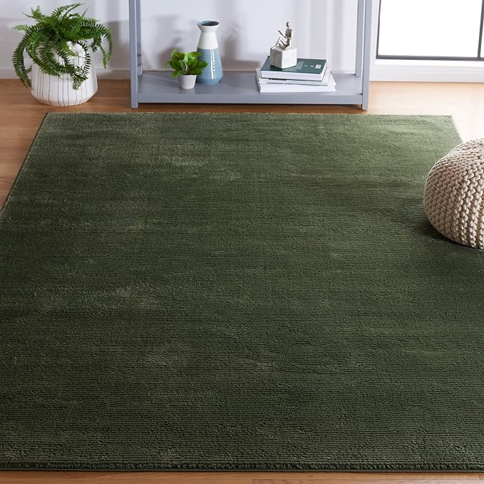 SAFAVIEH Revive Collection Accent Rug by SAFAVIEH