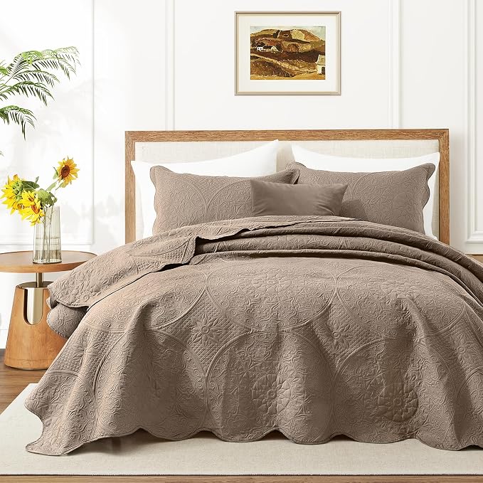 IR Imperial Rooms Twin Quilt Bedding Set Size + 1 Pillow Shams by IRImperialRooms