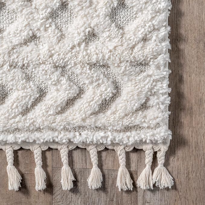 nuLOOM Akia Lattice High/Low Tassel Area Rug - Image 5